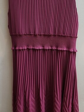Nanette Lepore Size 16 Plum Pleated Midi Dress
